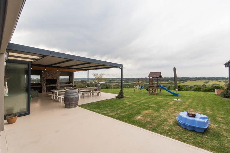4 Bedroom Property for Sale in Kragga Kamma Eastern Cape